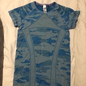 IVIVVA/LULULEMON ACTIVE T-SHIRT